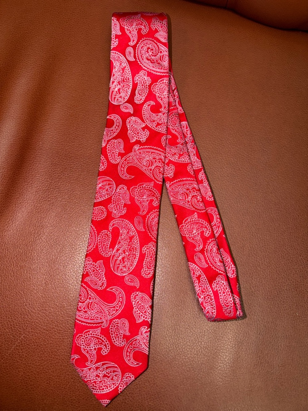 Hugo Boss Made in Italy Red Paisley Tie, 100% Silk, EUC - Picture 12 of 12